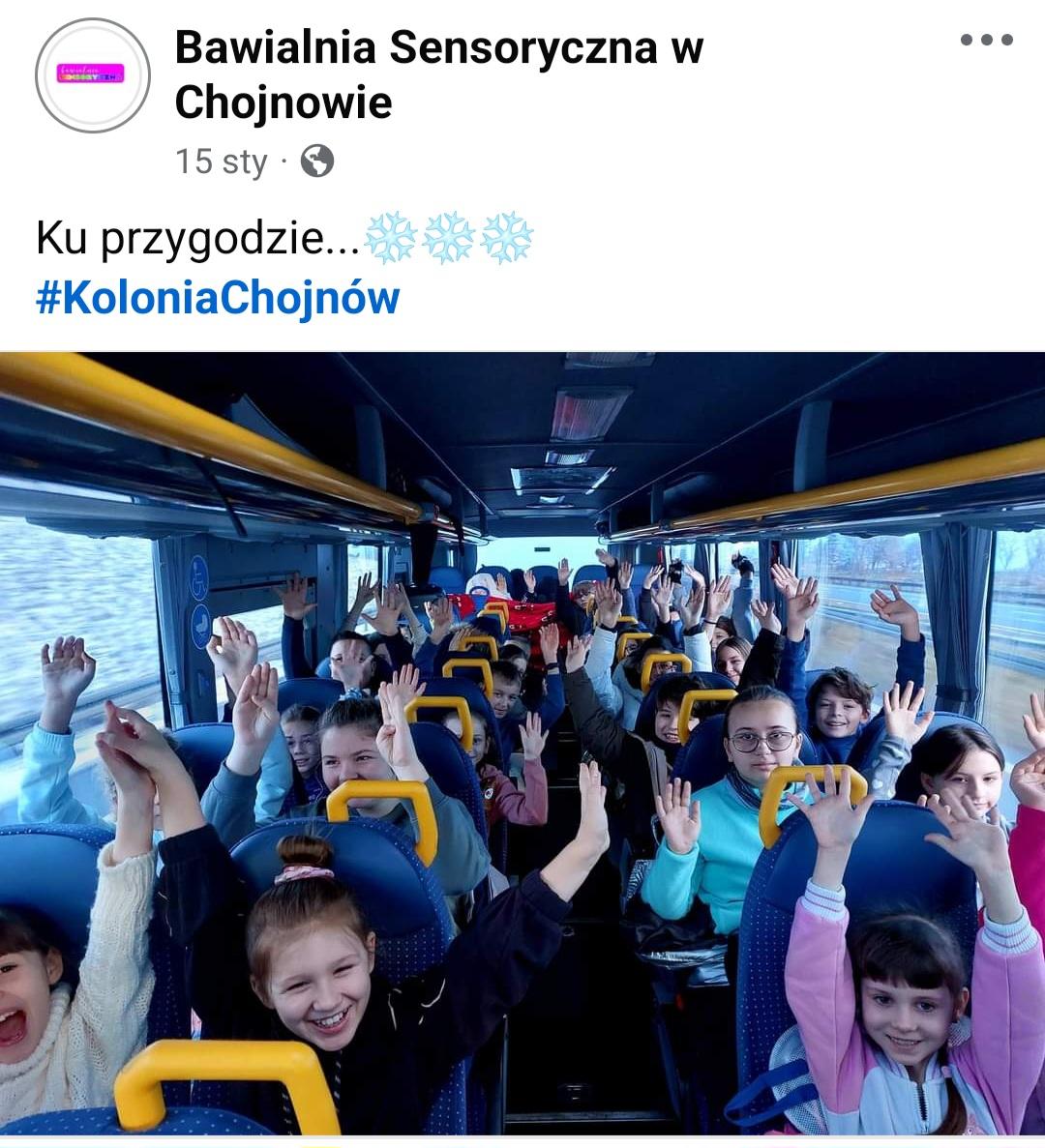 Zdjęcie w autobusie, dzieci, wyjazd na Zimowisko 